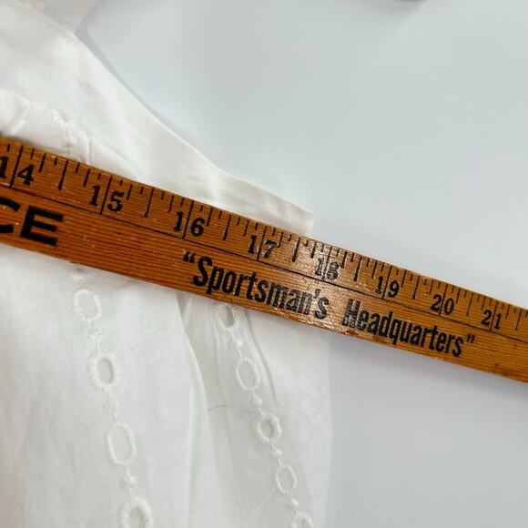 Maurices White Eyelet Stretch Boxy Tank Boho Beach Coastal Women’s Large - Picture 8 of 9